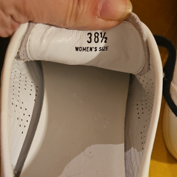 Hogan White Sneakers with Black Laces - Picture 5 of 8